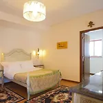 Alojamento de Acomodação e Pequeno-almoço Artvilla 4*