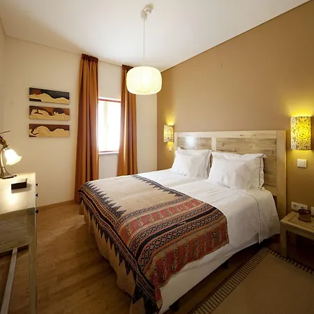 Bed & Breakfast Artvilla Cadaval