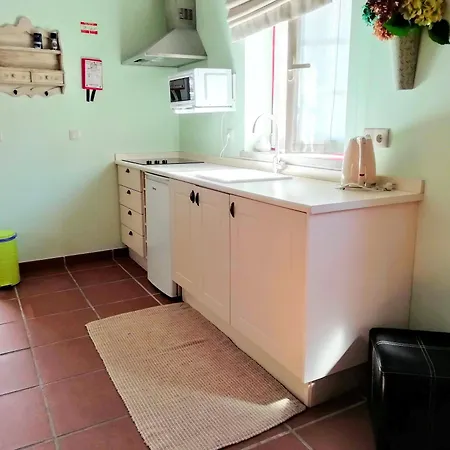 Artvilla Bed & Breakfast 4*
