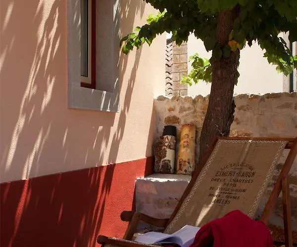 Artvilla فندق مبيت وإفطار 4*