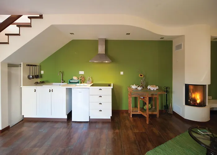 Alojamento de Acomodação e Pequeno-almoço Artvilla 4*